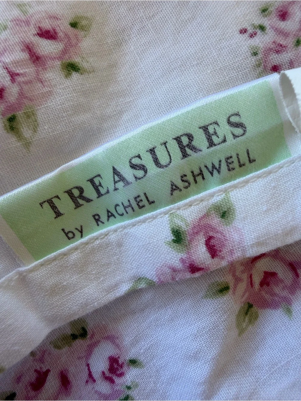 Y2K Rachel Ashwell Treasures Rosebud Ruffled Farmhouse Shower Curtain 68x70 GUC